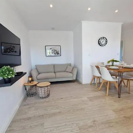 Casa Liberdade - Modern Townhouse With Terrace Roof