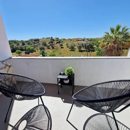 Casa Liberdade - Modern Townhouse With Terrace Roof * Estombar