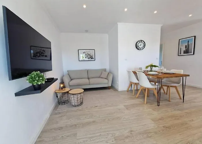 Casa Liberdade - Modern Townhouse With Terrace Roof