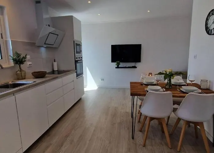 Casa Liberdade - Modern Townhouse With Terrace Roof Semesterbostad *